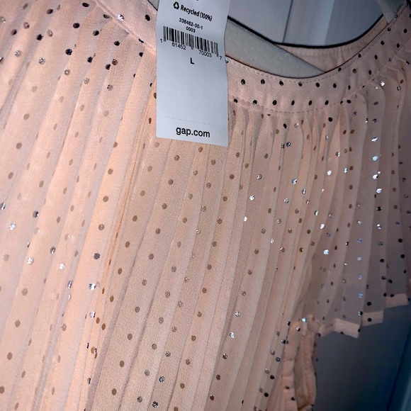 GAP KIDS PINK SILVER FLUTTER SLEEVE METALLIC DOT PLEATED LINED DRESS. - Picture 2 of 5